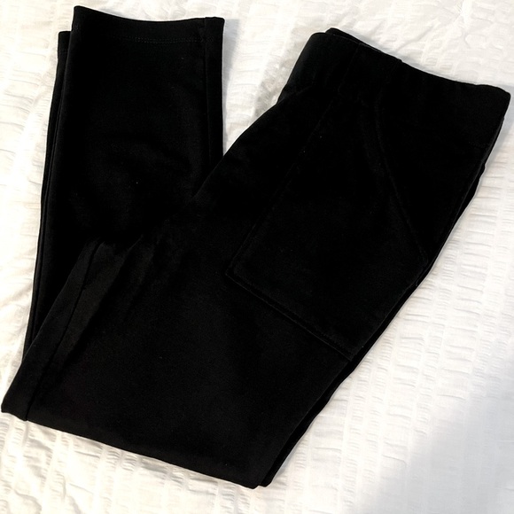 bobeau Pants - NWT Bobeau Black Knit Cropped Pants